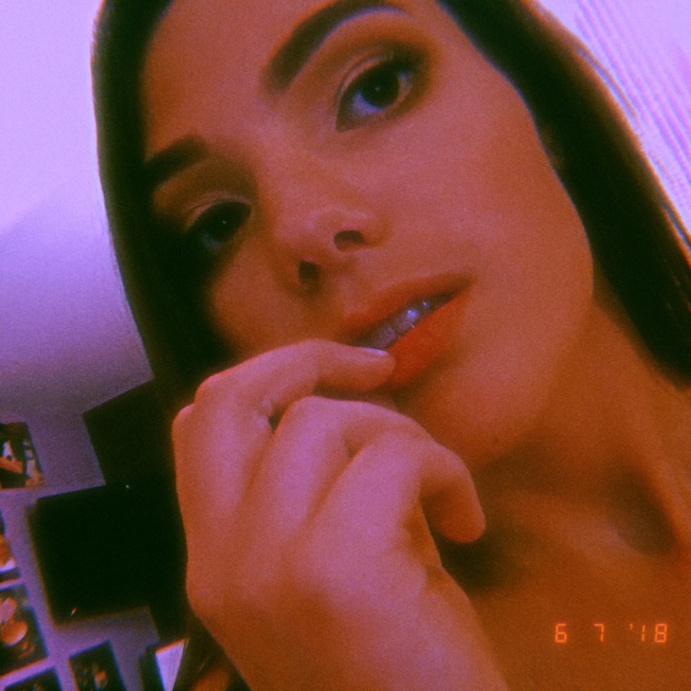 Meet your Posher, Devyn